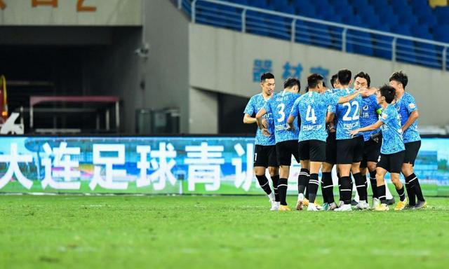 跆拳道邀请赛焦点战：西城雄狮队读秒扳平滇池雷豹队，客场强势带走胜利。客场静默反击的简单介绍爱游戏体育在线登录